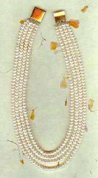 4 Strand Pearl Necklace