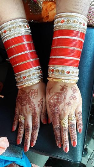wedding chura with name bangles