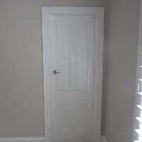 WHITE SOLID TIMBER DOOR