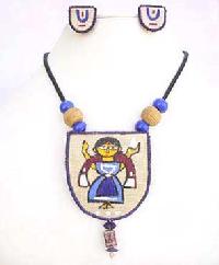 Painted Jute Necklace -02