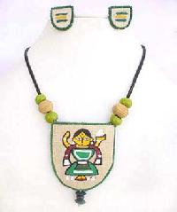 Painted Jute Necklace -03