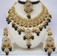 Black Kundan Necklace Set