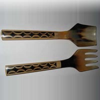 horn and bans salad spoon