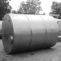 horizontal storage tank