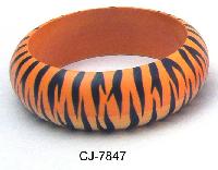 Wooden Bangle Coloured (CJ-7847)