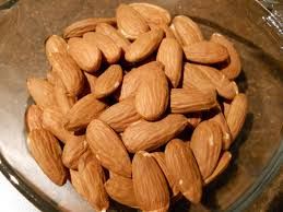 Bets Quality Almond Nuts