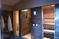 infrared sauna bath