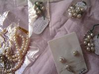 pearl earrings