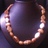 Browny Necklace
