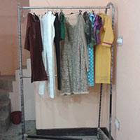 garment hanging rail