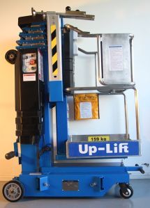 UE Series Central Mast Man Lifts