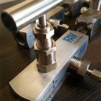 Stainless Steel Multiport Guage Needle Valves