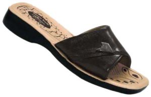 Ladies Slippers-35 Black / Brown Ladies Slippers-35 Black / Brown