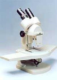 Stereoscopic Research Microscope