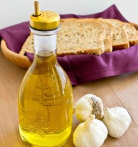 Garlic Oil,  Cultivation Type : Natural