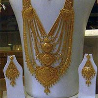 Handmade Gold Necklace Set