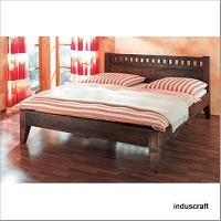 Beautiful Modern Style Wooden Bed