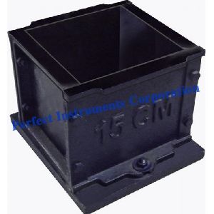 Non ISI Cube Mould