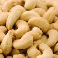 Raw Cashew Nuts,  Float Rate : 18% max