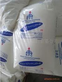LLDPE ( Linear Low Density Polyethylene )