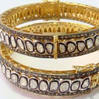 Victorian Bangle (CWVB256)