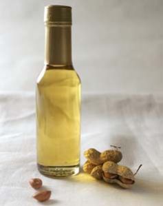 peanut oil,  Nutritional Benefits : Rich In MUFA