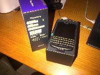 Black Berry Q10 mobile phone