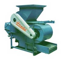 Electric 100-1000kg Almond Decorticator, Voltage : 220V