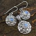 RAINBOW MOONSTONE EARRING PENDANT SET