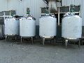 Mixing jacketed tank