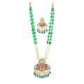 Pearl String Green color pendant with Green Beads in Best jewelry pendant set
