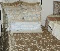 Polyester Quilted Bed Cover with Linen Pillows