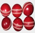 Round Plain 150 gm red leather cricket ball