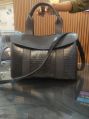 Polished Kanpur Ladies Black Leather Handbag