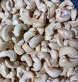 Scorched Wholes 320 Cashew nuts