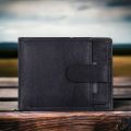 Fernweh Fernweh Rectangular Black Plain Plain 0.50 leather wallet