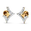 18kt Designer Diamond and Gold Beautiful Stud Earrings IGI Certified