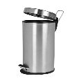 Stainless Steel Foot Operated Silver Dustbins
